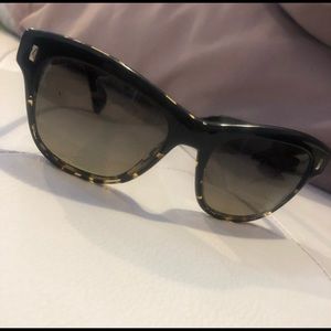 *Authentic* Oliver Peoples Jacey Sunglasses